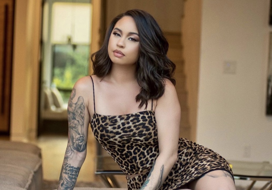 Black Ink Crew star Kat Tat’s Cover reveal for our
November/December issue